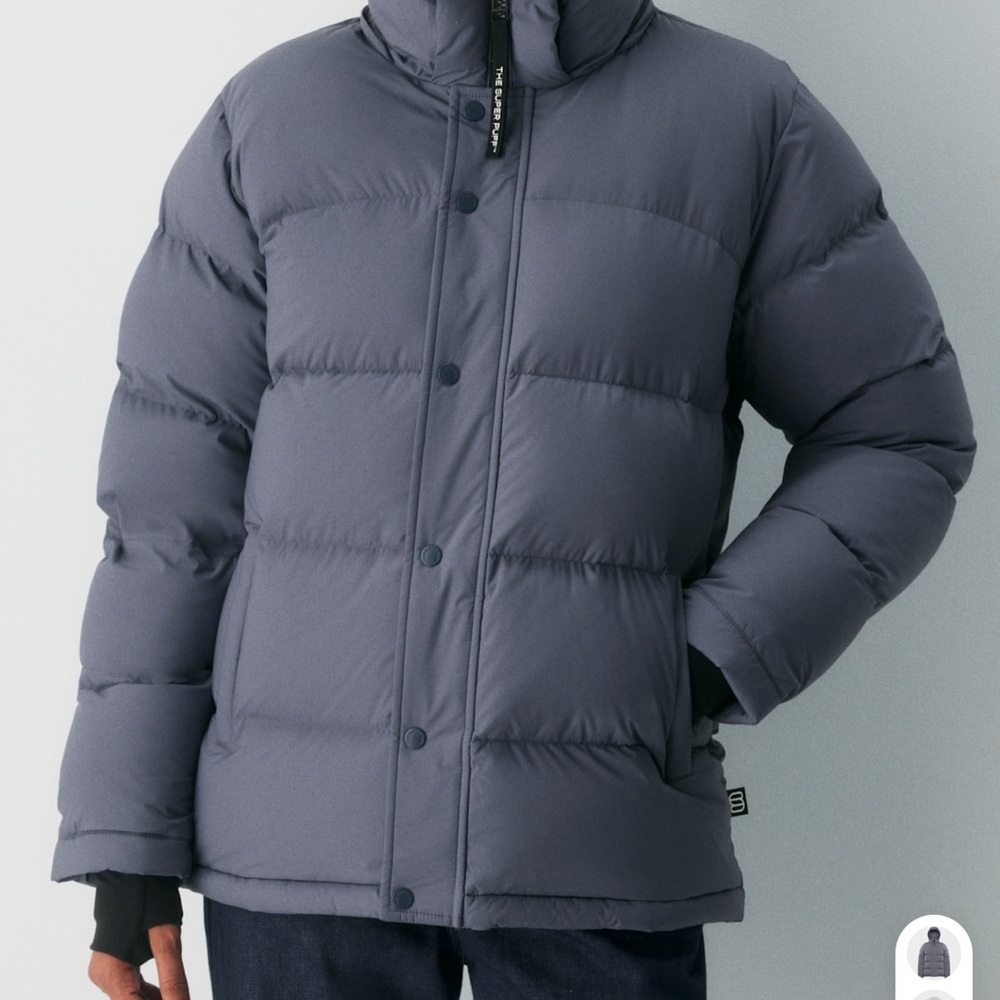 Aritzia Women's Gray Puffer Jacket